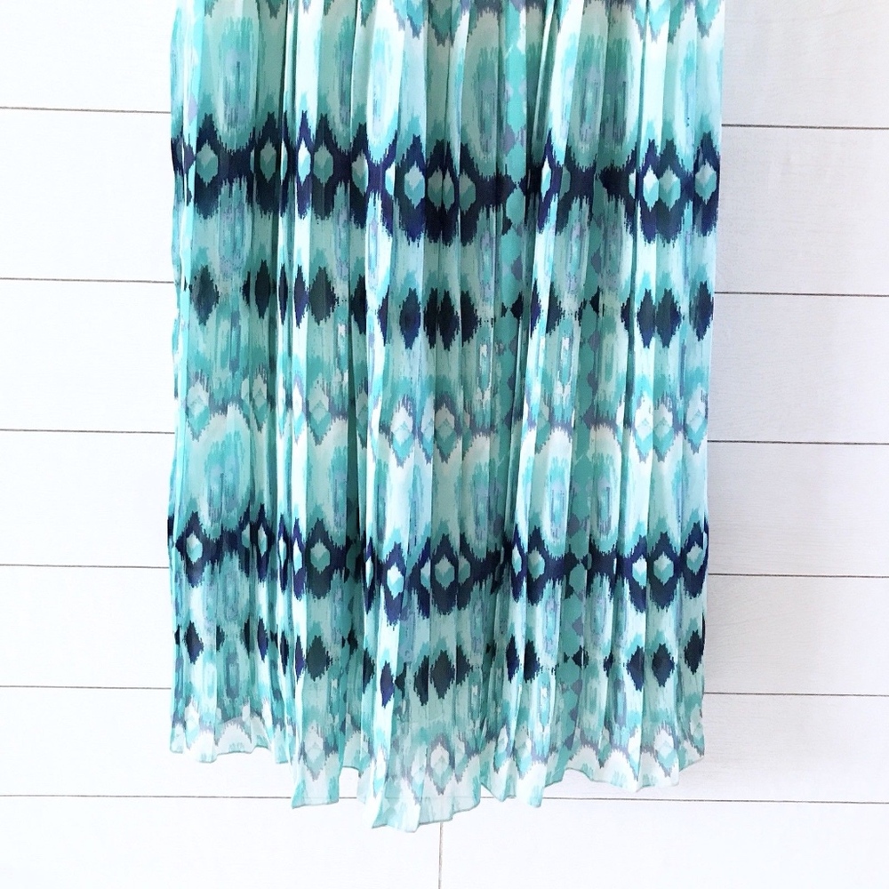 H&M Blue Print Sleeveless Pleated Hi Lo Midi Dress - Picture 6 of 6